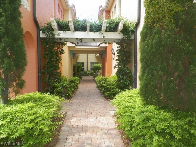 Building Photo - 8641 Piazza Del Lago Cir