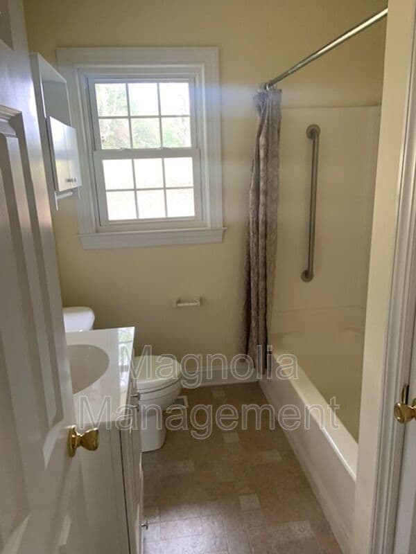 Building Photo - 4457 US-401