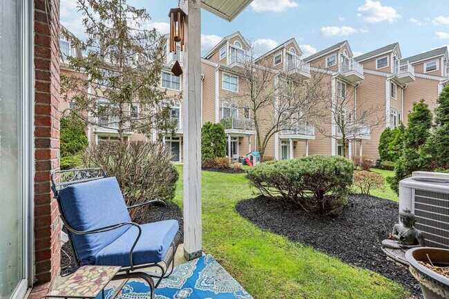 Building Photo - 428 Newburgh Ct