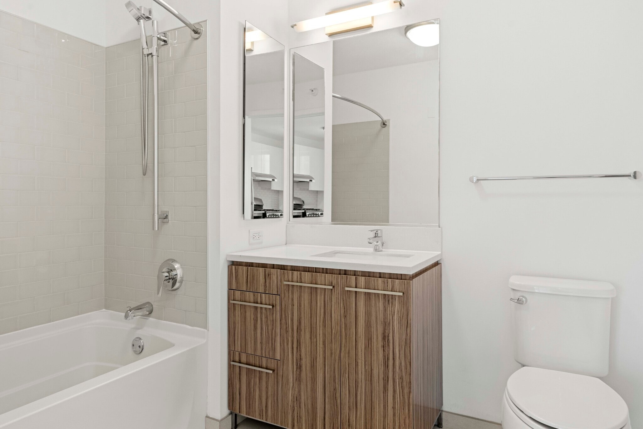 Building Photo - 373 W Wolf Point Plaza