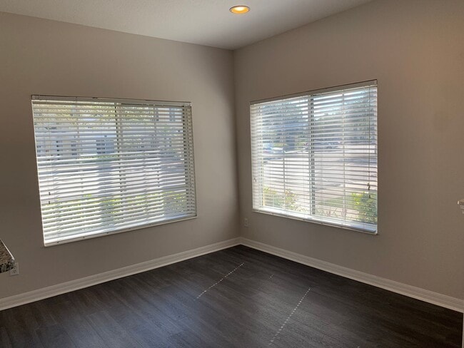 Building Photo - GORGEOUS 3 BEDROOM, 2.5 BATHROOM TOWNHOME LOCATED IN THE HERITAGE HARBOUR COMMUNITY AT LIGHTHOUSE...