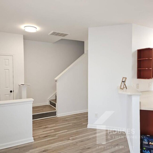 Building Photo - 151 Spring Crossing Cir