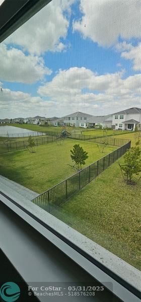 Building Photo - 5461 Empire Dr
