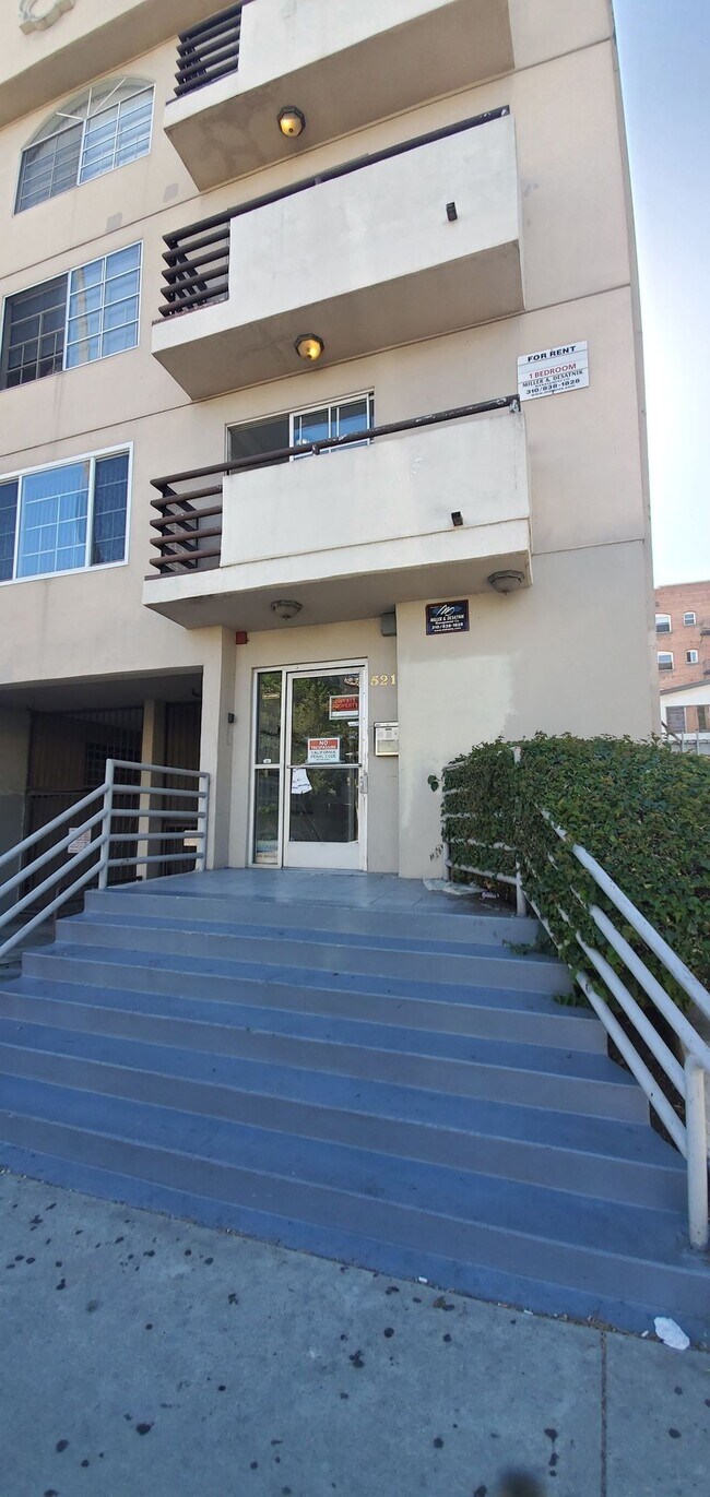 Building Photo - m521