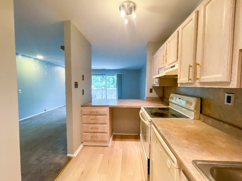 Building Photo - 46 Township Line Rd