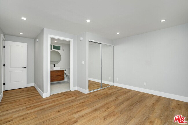 Building Photo - 5923 Etiwanda Ave