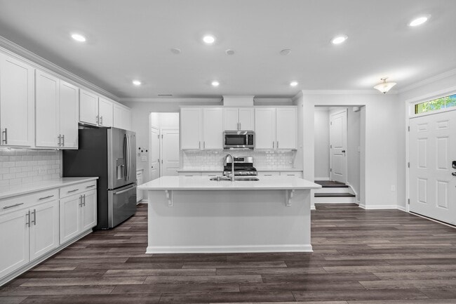 Building Photo - 141 Gremar Dr.