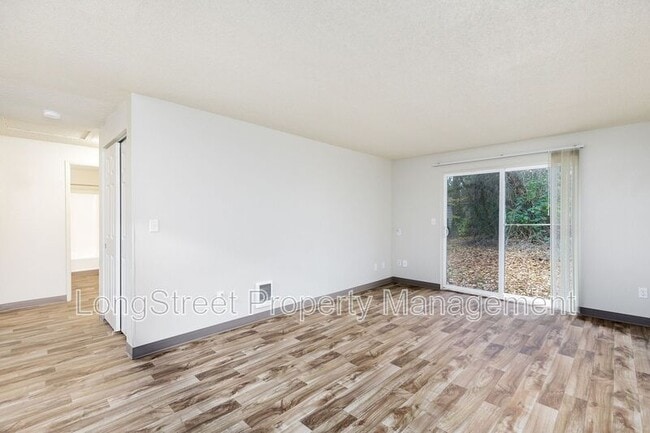 Building Photo - 11351 SW Greenburg Rd