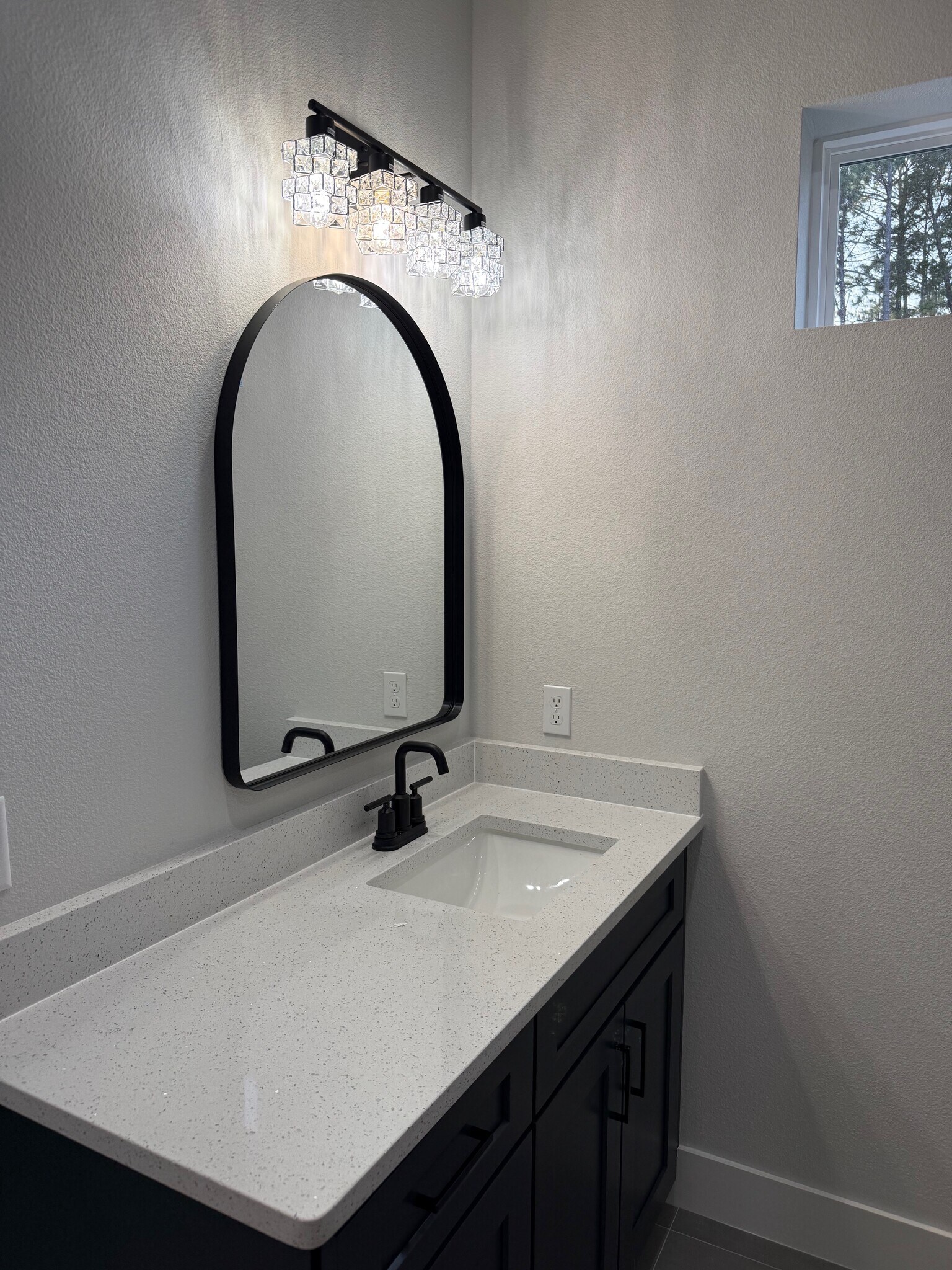 Building Photo - 6 Seton Pl