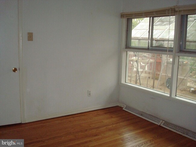 Building Photo - 5 Edgewold Ln