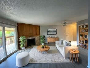 Building Photo - 4015 Stonedike Dr