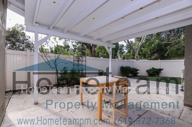 Building Photo - 13613 Comuna Dr