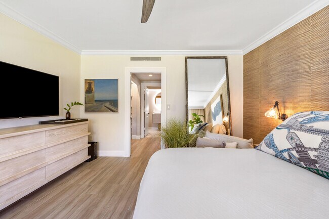 Building Photo - 2774 S Ocean Blvd
