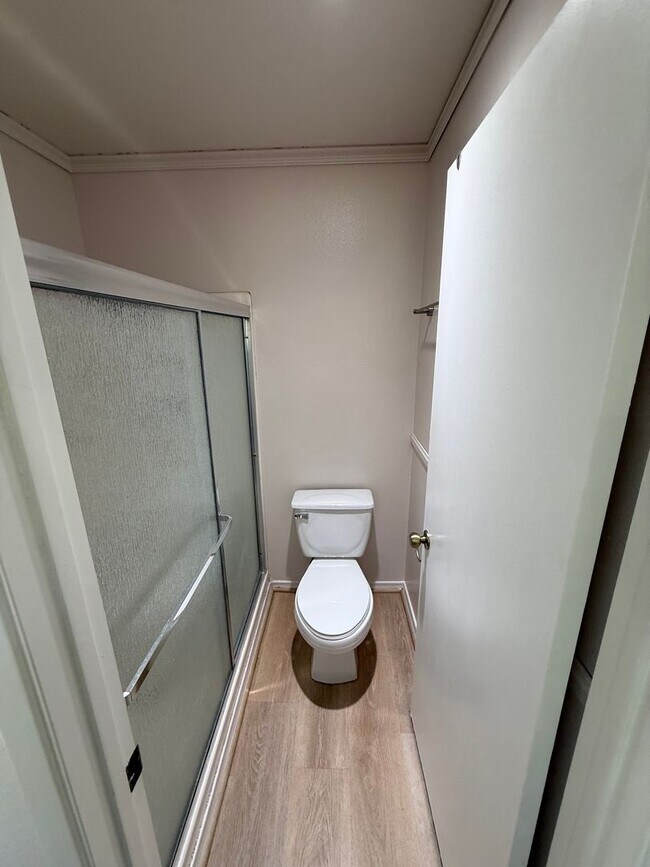 Building Photo - Wonderful 4 Bedroom 2-story Townhome in "F...