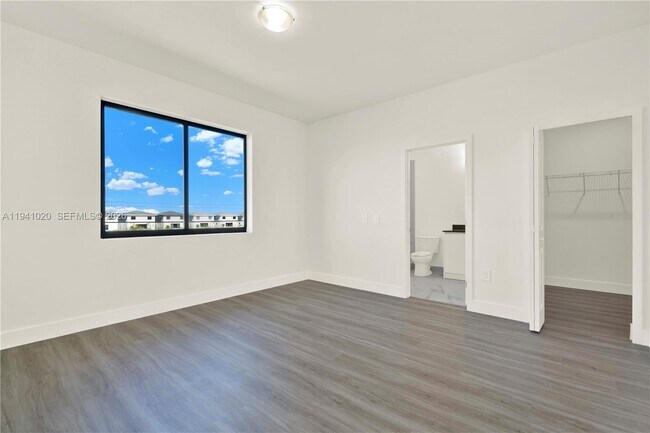 Building Photo - 18981 SW 344th Ter