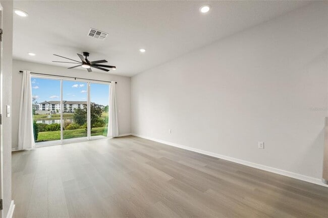 Building Photo - 5489 Elmview Xing