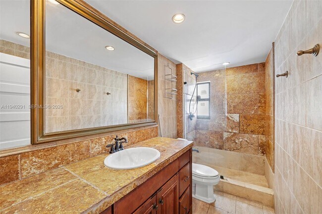 Building Photo - 230 Sunrise Dr