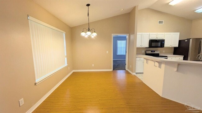 Building Photo - 7448 Chimney Pines Dr