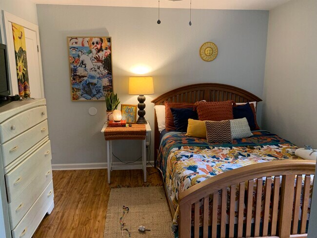 Building Photo - 1111 Washington Ct