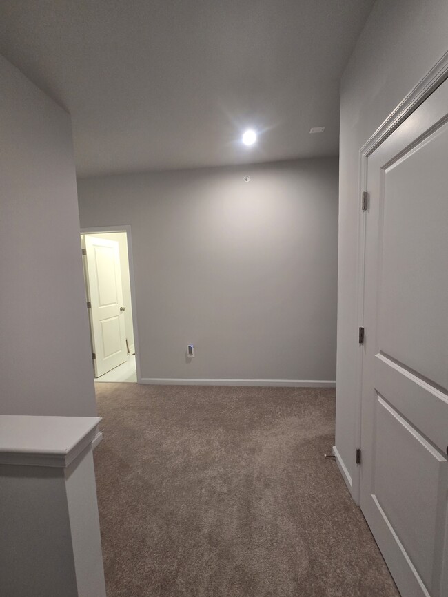 Building Photo - 9227 Magellan Pkwy