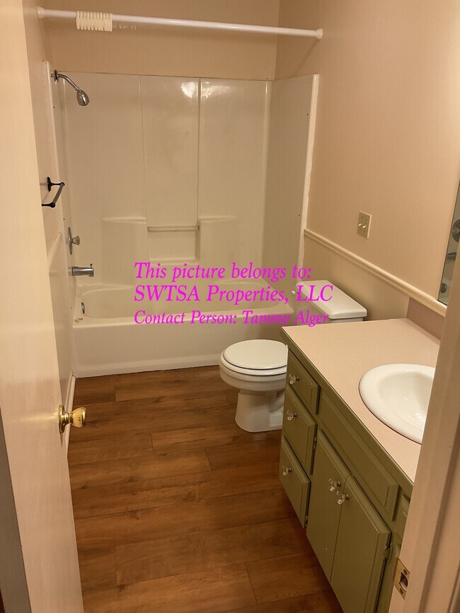 Building Photo - 929 Wood Street