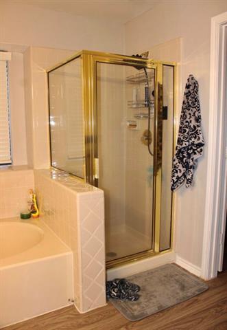 Building Photo - 808 Bridgewater Ln