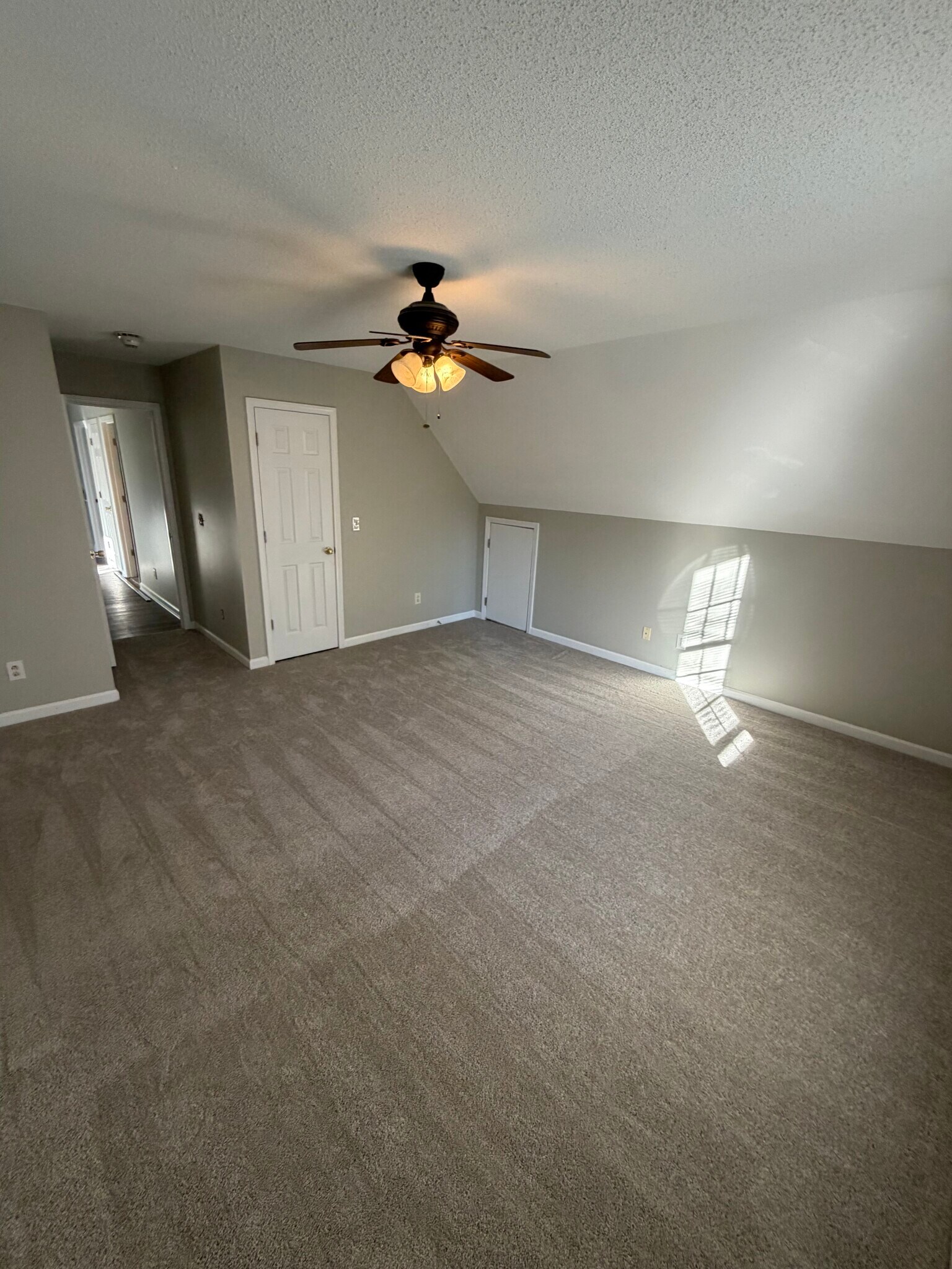 Building Photo - 210 Northridge drive