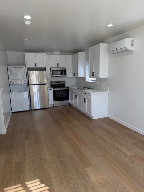 Building Photo - 174 Bethune Way