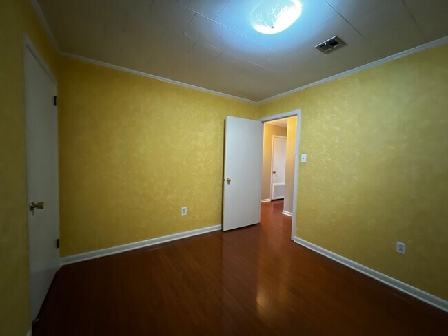 Building Photo - 3 Bedroom, 2 Bathroom, Brick home, Carport...