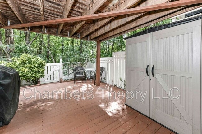 Building Photo - 1661 Fieldthorn Dr