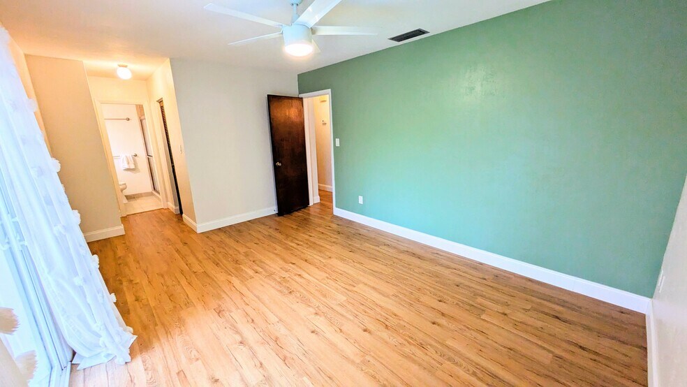 Building Photo - 5014 NW 29th St