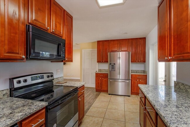 Building Photo - 3/1 Home With A Detached 1/1 Bd In-Law Suite And Detached Airconditioned Metal Storage