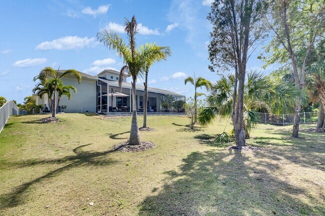 Building Photo - 706 Manns Harbor Dr