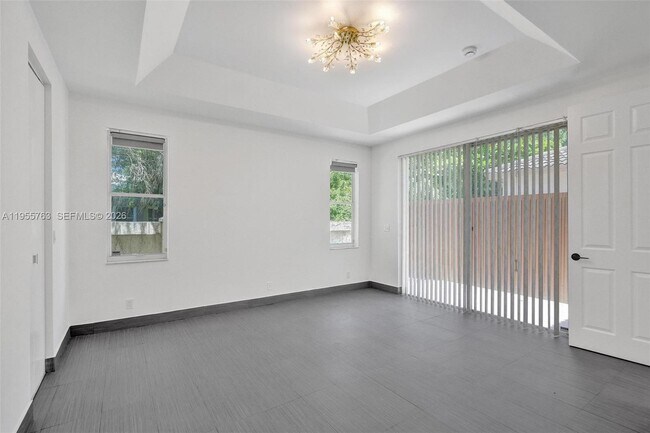 Building Photo - 1251 Hayes St