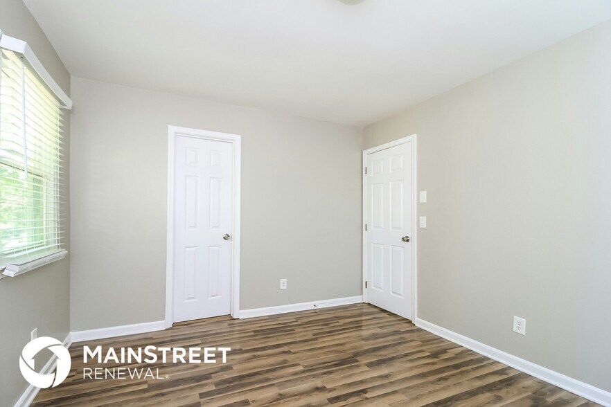 Building Photo - 4708 Wakewood Dr