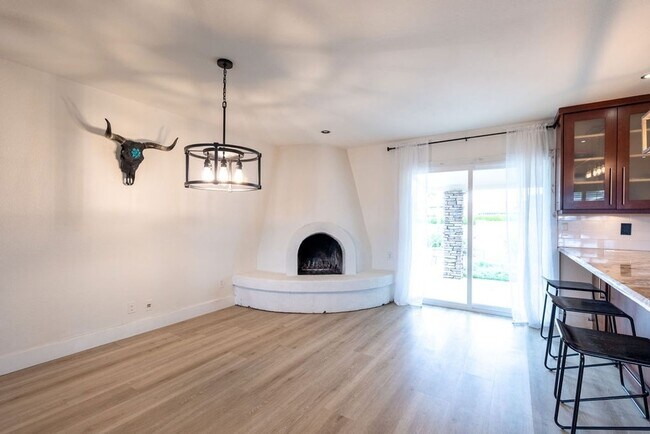 Building Photo - Charming 3BR House in Phoenix