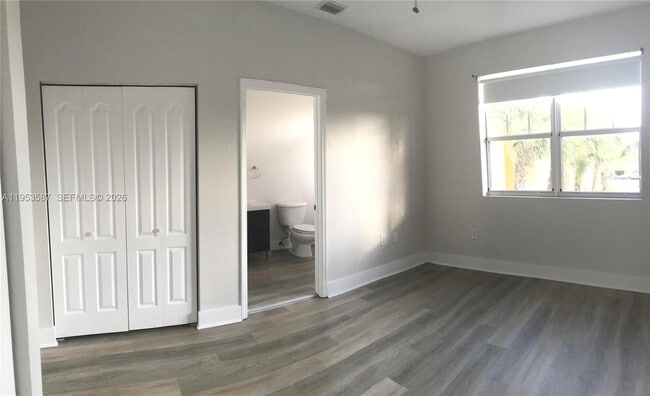 Building Photo - 2201 Monroe St