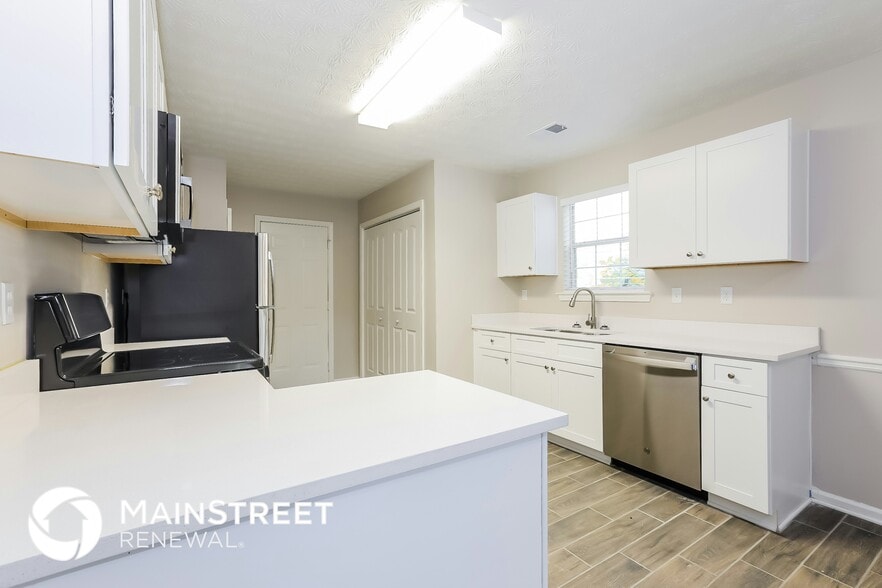 Building Photo - 40 Bachelor Rd