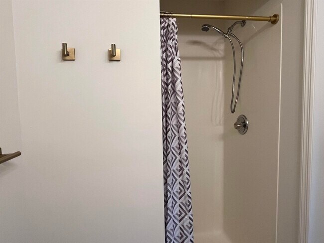 Building Photo - 127 Rio Del Mar St