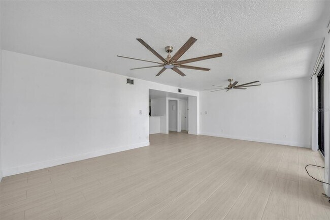 Building Photo - 2900 N Atlantic Ave