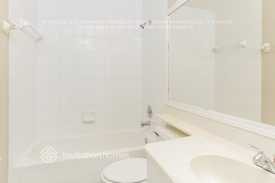 Building Photo - 21798 Philmont Ct