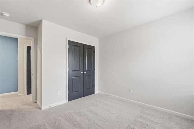 Building Photo - 204 Flier Dr