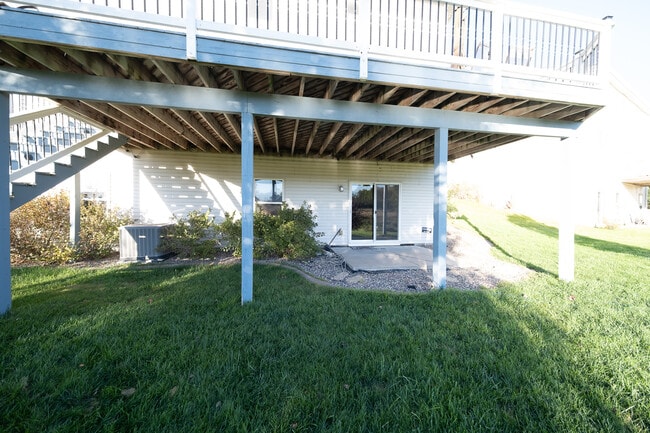 Building Photo - 1838 Penstemon Ln