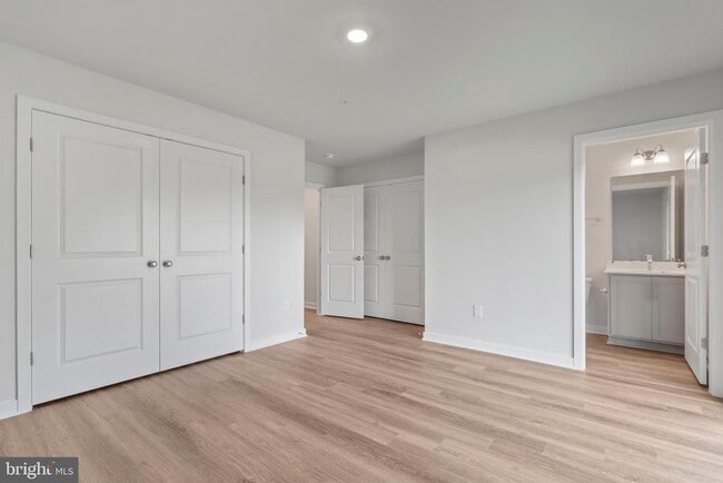 Building Photo - 16639 Green Glade Dr
