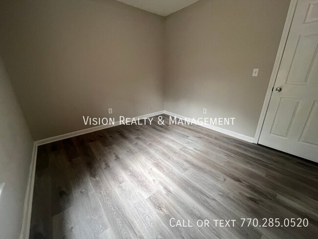 Building Photo - 360 Wesley Chapel Rd