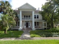 Building Photo - 720 W Verona St
