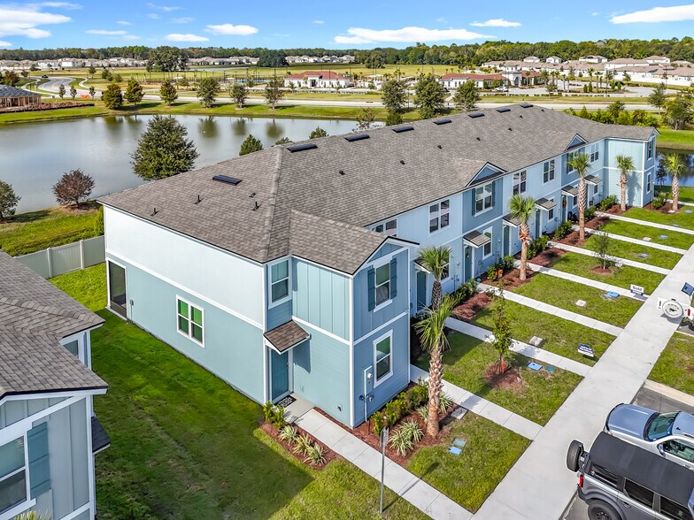 Building Photo - 53 Palmones St