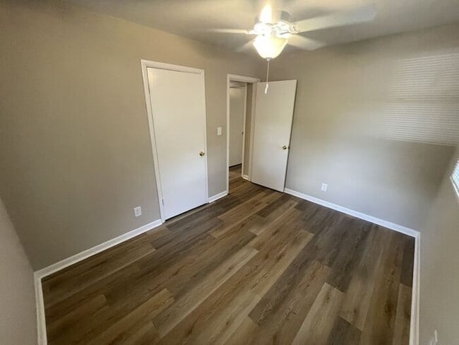 Building Photo - Home For Rent