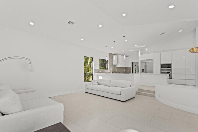 Building Photo - 4798 NW 25th Way