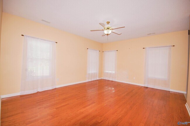 Building Photo - 209 Bridgeway Cir